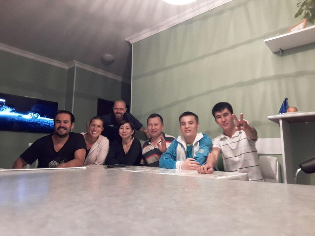 Hostel Infiniti Αστάνα Εξωτερικό φωτογραφία